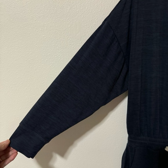 Vuori Lux Performance Jumpsuit Midnight Navy Long Sleeve V Neck Athleisure-M - Picture 6 of 9